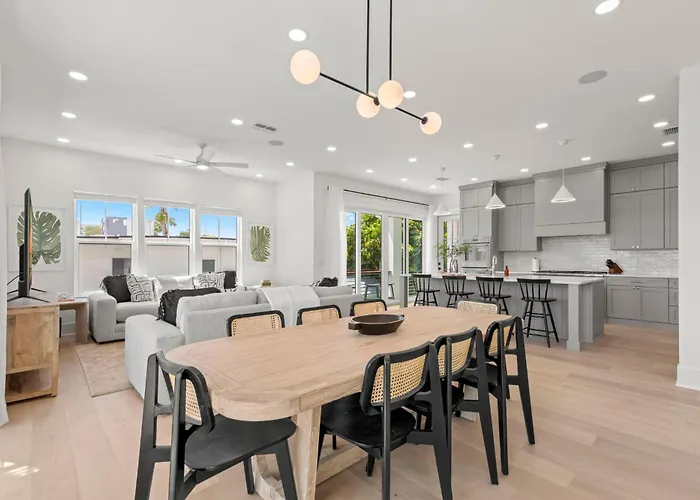 Holiday home Oynx House & Jade House At The Gemma - 2 Amazing Homes Steps To Clearwater