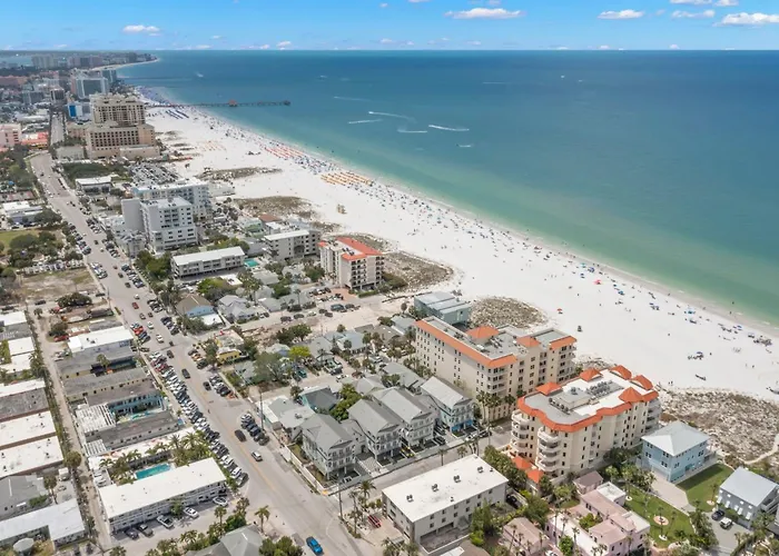 Oynx House & Jade House At The Gemma - 2 Amazing Homes Steps To Clearwater * Clearwater Beach