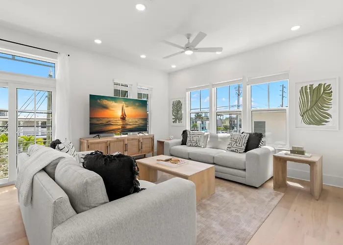 Oynx House & Jade House At The Gemma - 2 Amazing Homes Steps To Clearwater Clearwater Beach