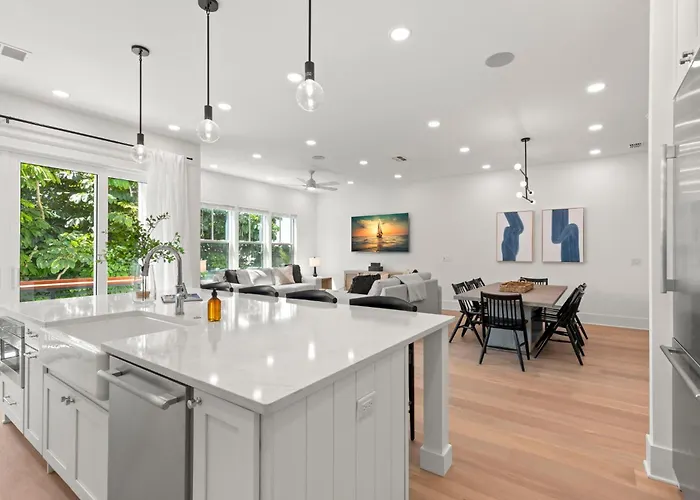 Holiday home Oynx House & Jade House At The Gemma - 2 Amazing Homes Steps To Clearwater