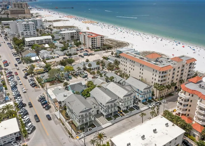 Oynx House & Jade House At The Gemma - 2 Amazing Homes Steps To Clearwater * Clearwater Beach
